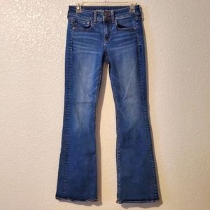 American Eagle flare/bootcut, low rise, stretch, blue jeans, size 6R